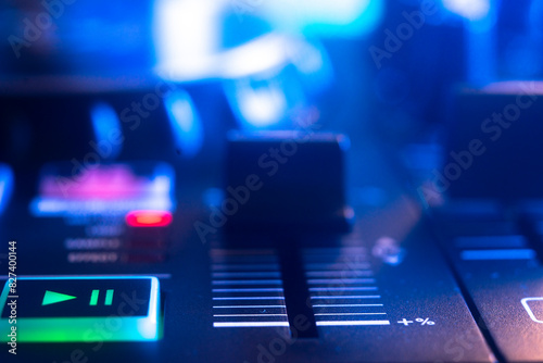 Wallpaper Mural Dj turntables in nightclub Torontodigital.ca