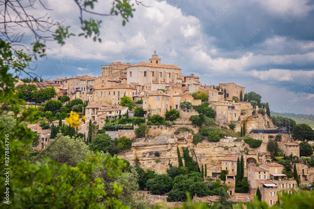 Obraz premium A view of a medieval place in France. There is Gordes city, travels in Provence.