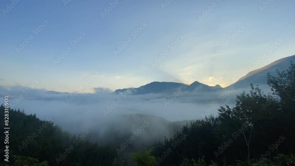 misty morning in the mountains Time-lapse video misty morning in the mountains Time-lapse video