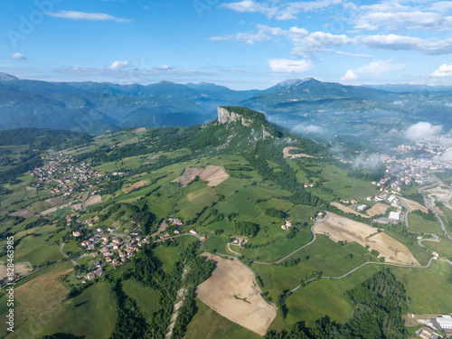 PIETRA DI BISMANTOVA CASTELNONO NE MONTI REGGIO EMILIA