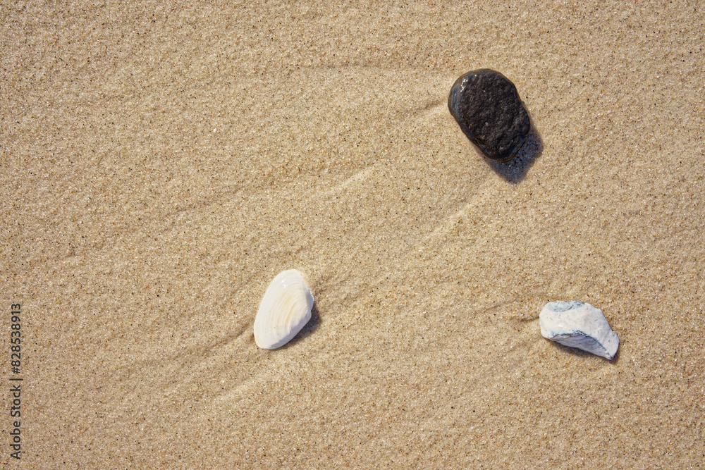 Obraz premium Scenic view of stones on South beach, Fehmarn Island, Baltic Sea, Germany