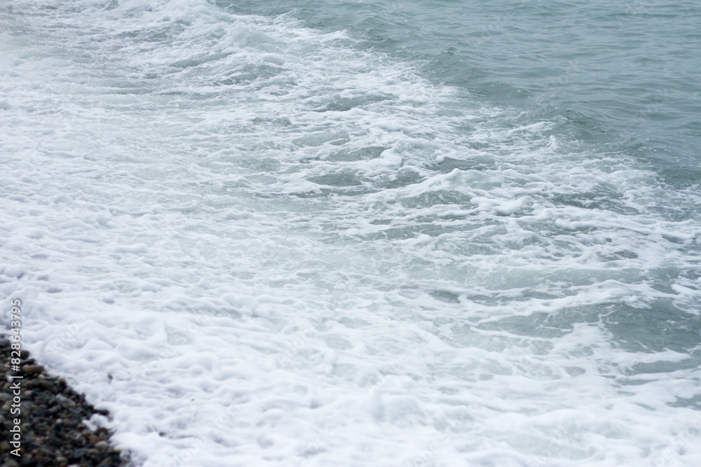 Fototapeta premium Sea wave crashing on the shore