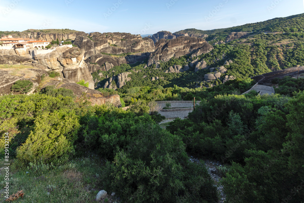 Obraz premium Panoramic view of Meteora Monasteries, Thessaly, Greece