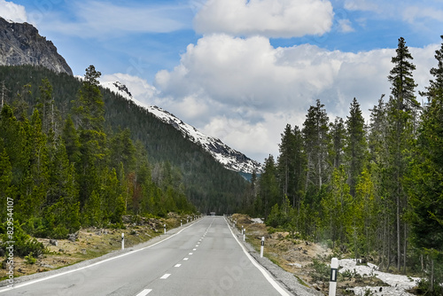 Zernez, Ofenpass, Passstrasse, Bergstrasse, Engadin, Pass, Nationalpark, Ova Spin, Val Müstair, Alpen, Frühling, Sommer, Graubünden, Schweiz photo