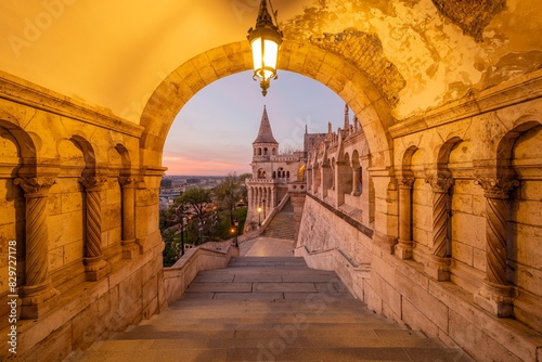 Canvas Print Fisherman Bastion on the Buda Castle hill in Budapest, Hungary