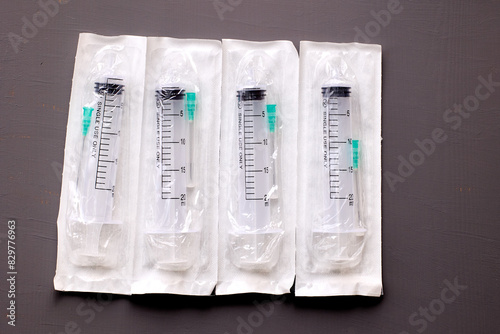 4 sterile disposable syringe for single use in individual blister pack.