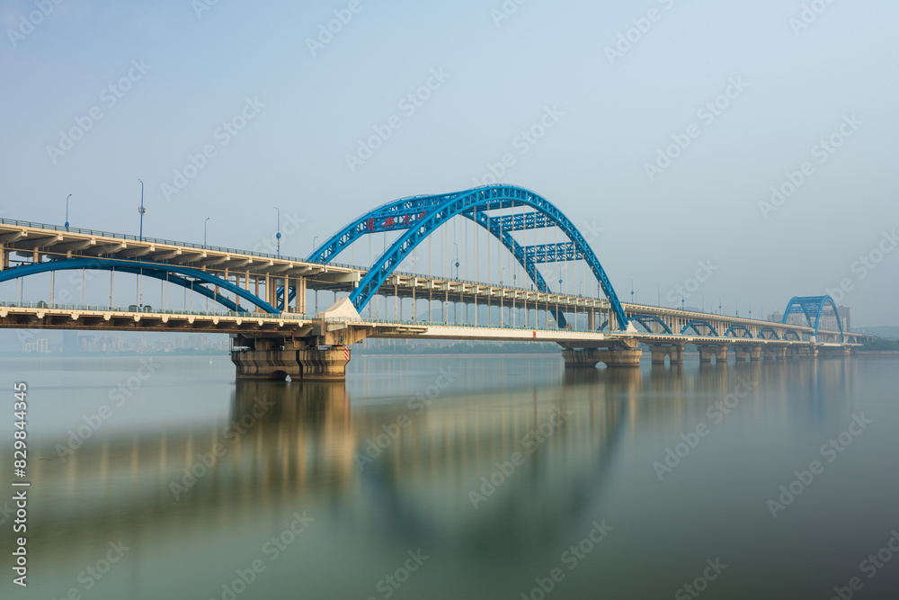 Obraz premium Hangzhou Fuxing Bridge on the Qiantang River.