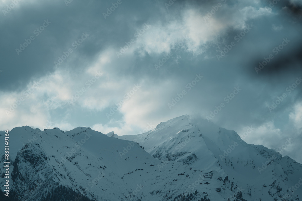 Obraz premium Bergmassiv im Winter Tirol