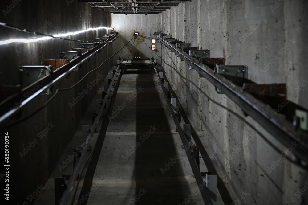 installation of a new elevator cabin