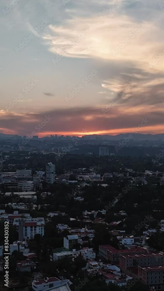 Vertical hyperlapse of a sunset in Mexico City Vertical hyperlapse of a sunset in Mexico City