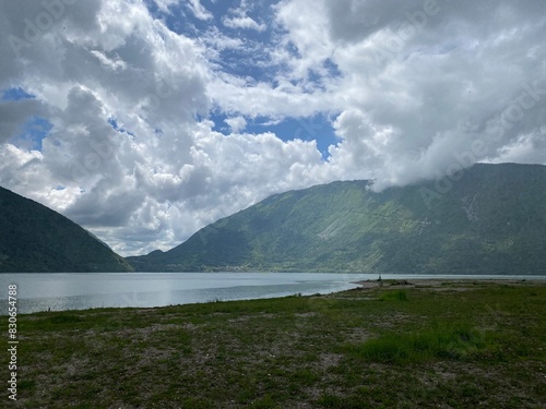 lago di montagna