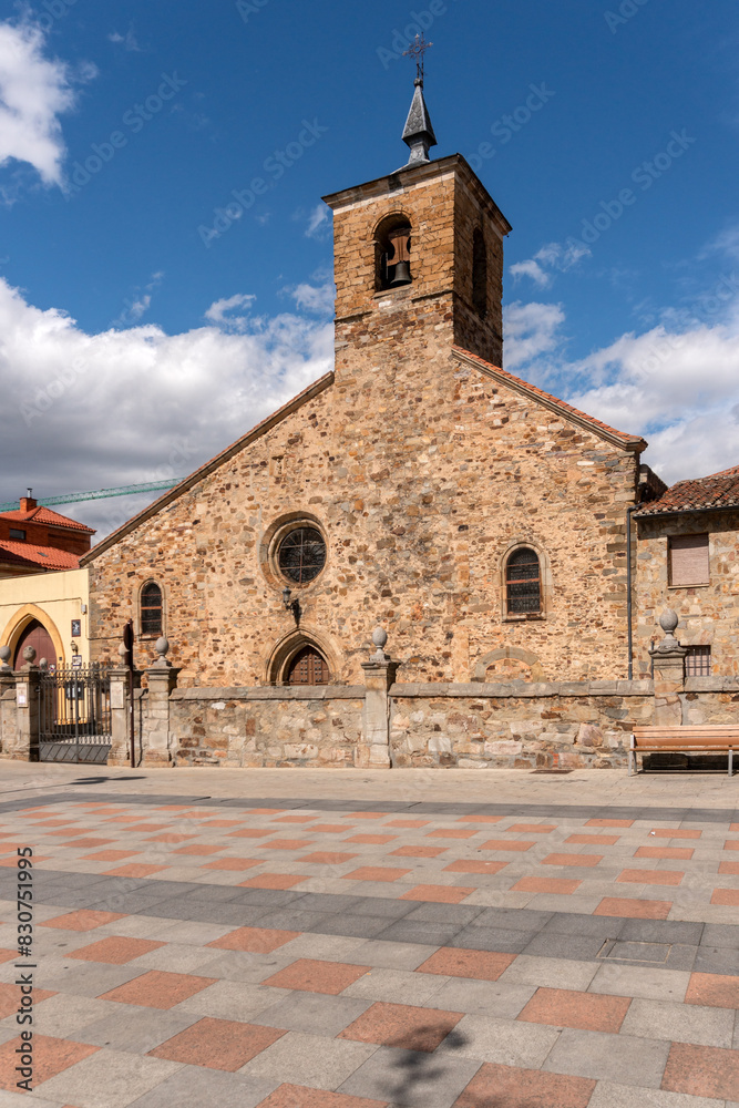 Obraz premium San Bartolome church in the old town of the city of Astorga in the Way of Santiago in the north of Spain. Leon province.