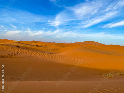 Majest  tische Sandd  nen in der Sahara