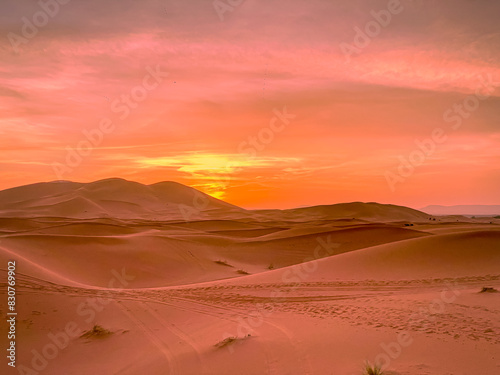 Magischer Sonnenuntergang in der Sahara