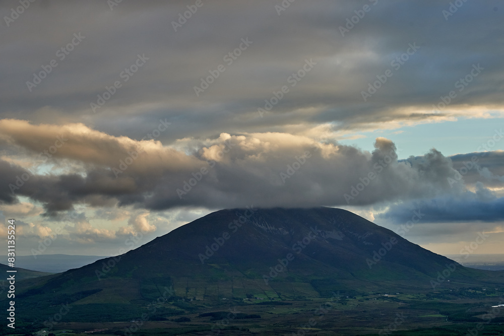 Fototapeta premium ireland bog land cloudy valley 