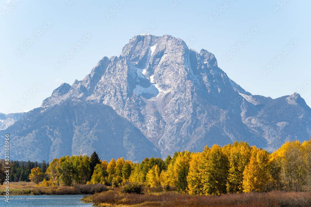 Obraz premium Oxbow Bend on the Snake River in the Fall - Grand Teton National Park - Jackson Hole, WY