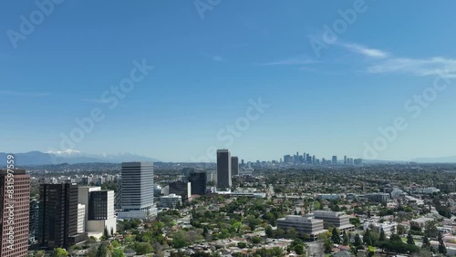 Wallpaper Mural Beverly Hills San Vicente Blvd Aerial Shot Orbit L Down California USA Torontodigital.ca