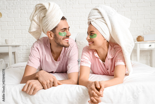 Young loving couple with un...