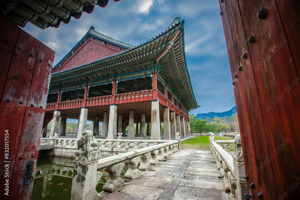 Gyeongbokgung Palace is the palace of Joseon Dynasty.