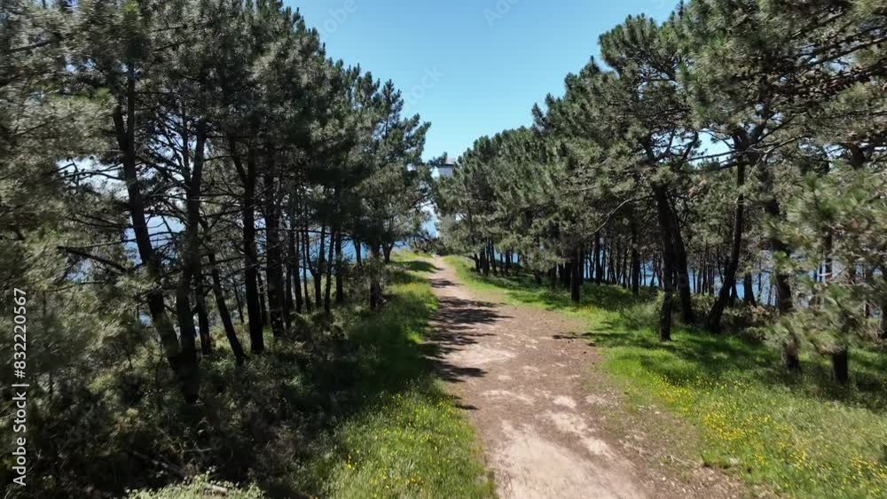 Faro de Punta Subrido en Pontevedra Faro de Punta Subrido en Pontevedra