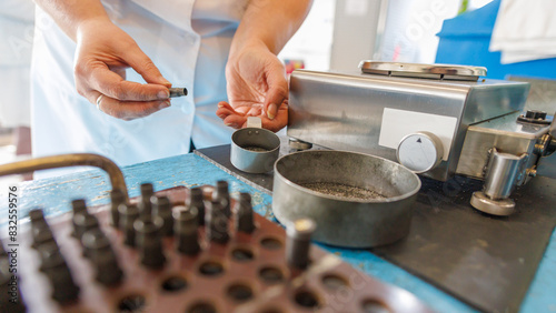 Cartridge case - container for the propellant powders.
