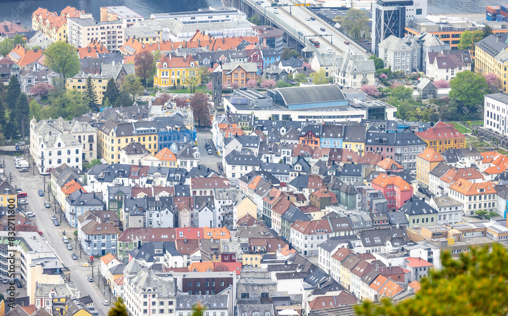 Obraz premium View of Bergen city from the mountain Fløyen