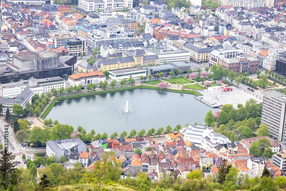 Fototapeta premium View of Bergen city from the mountain Fløyen