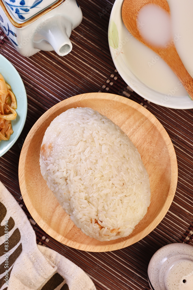 Taiwanese rice ball are made from glutinous rice and usually come with fried bread stick, pickled radish, pickled mustard greens and braised eggs. Taiwanese rice ball are made from glutinous rice and usually come with fried bread stick, pickled radish, pickled mustard greens and braised eggs.