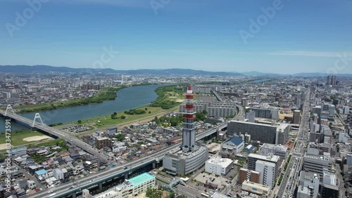 淀川を望む大阪府守口市、旭区、東淀川区周辺の空撮映像