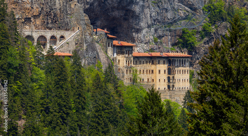 Obraz na płótnie Sumela Monastery (Turkish: Sümela Manastırı) is a Greek Orthodox monastery, in the Maçka district of Trabzon Province in modern Turkey. w salonie