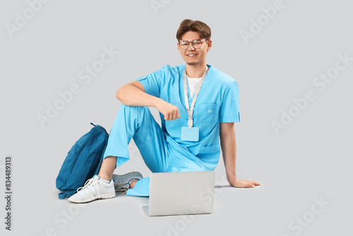 Male medical intern in eyeg...