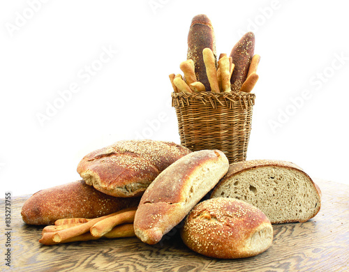 Forme di pane nero di tumminia tipico