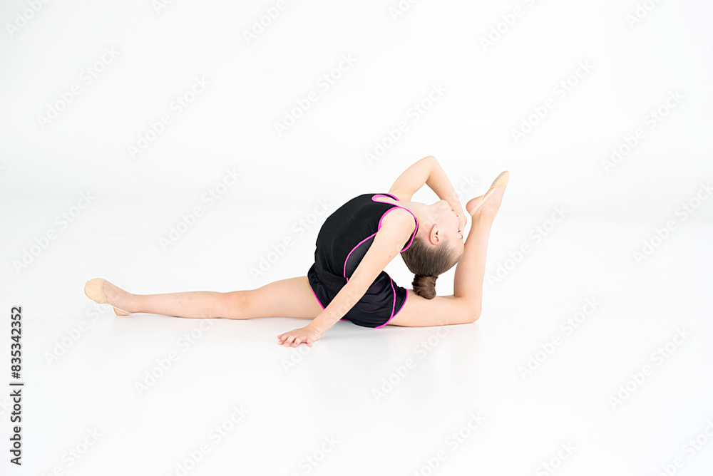 little girl doing the splits little girl doing the splits