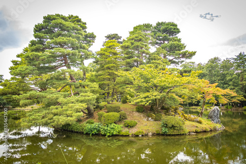 pond in the park, kenrokuen, kenroku-en, kanazawa, japan, three great gardens, japanese garden, zen garden photo