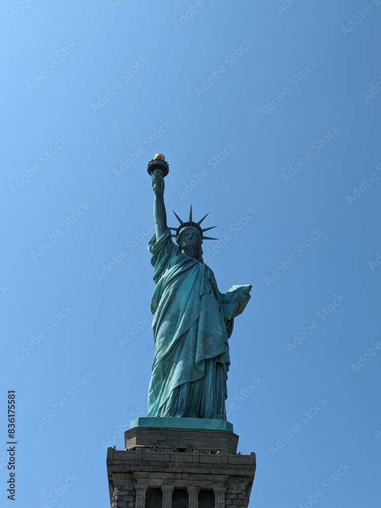 Fototapeta premium statue of liberty city