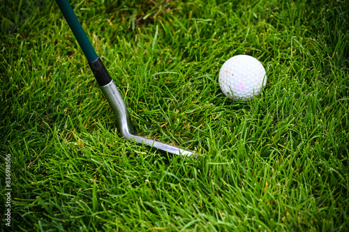 Obraz na płótnie golf course green grass and ball w salonie