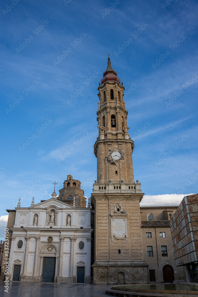 Fototapeta premium The Cathedral of the Savior or La Seo Cathedral is a Catholic cathedral in Zaragoza, Aragon, Spain. It is part of the World Heritage Site Mudéjar Architecture.