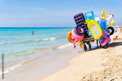 Fototapeta Naklejka Na Ścianę i Meble -  Maldive del Salento: Sabbia Bianca e Mare Cristallino a Pescoluse . Puglia, Lecce, Italia