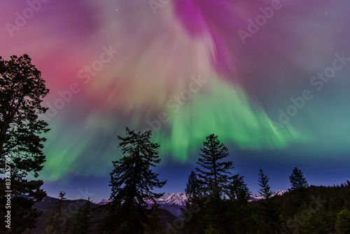 Amazing Aurora Borealis Northern Lights Seen Over Washington State, USA