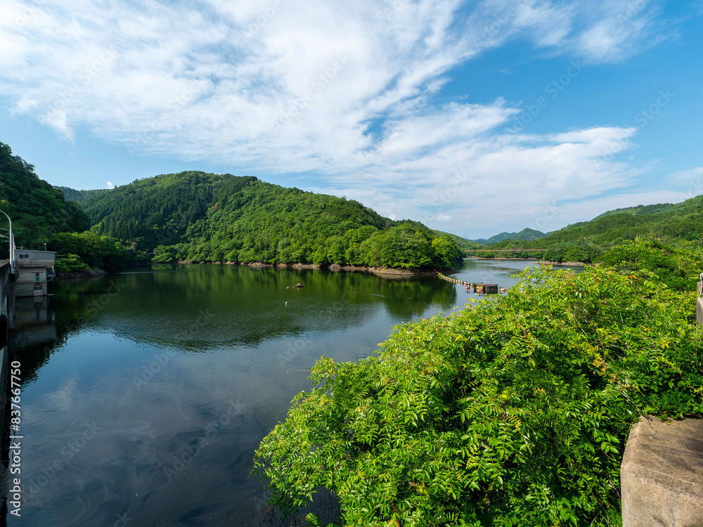 室生ダムのダム湖「室生湖」の風景 室生ダムのダム湖「室生湖」の風景