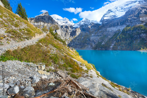 Fototapeta Naklejka Na Ścianę i Meble -  Panorama of Oeschinensee lake and Alps, Switzerland.