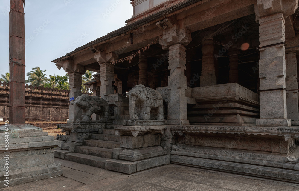 Temple of a Thousand Pillars Saavira Kambada Basadi is a sacred shrine for Jains. Moodabidri. India. Temple of a Thousand Pillars Saavira Kambada Basadi is a sacred shrine for Jains. Moodabidri. India.