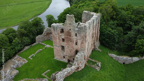 Cuadro en lienzo Ruins of Norham Castle overlooking the River Tweed, Northumberland, England, UK