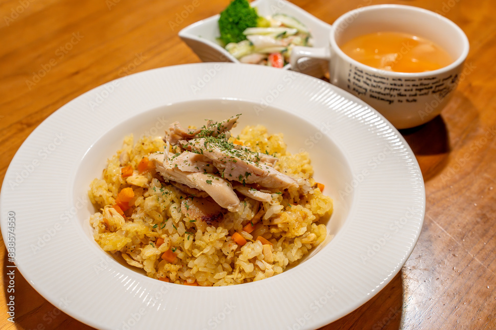 美味しいチキンピラフ 美味しいチキンピラフ