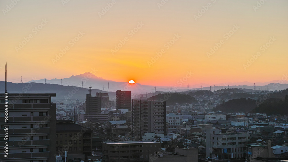 Obraz premium 松江市から見た日の出と出雲富士 大山