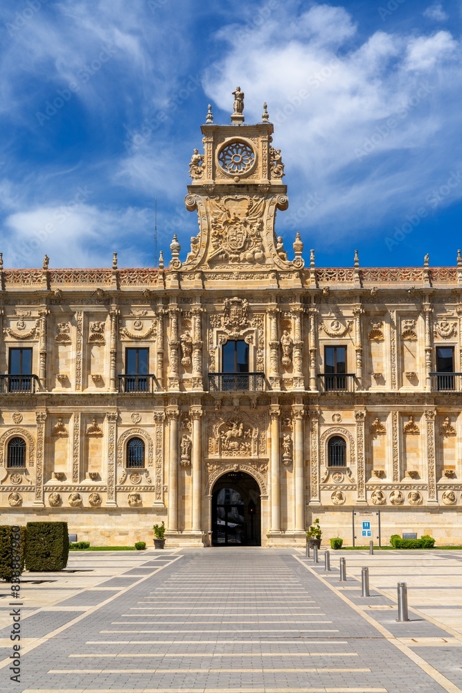 Fototapeta premium vertical view of the San Marcos Convent on the Bernesga River in downtown Leon