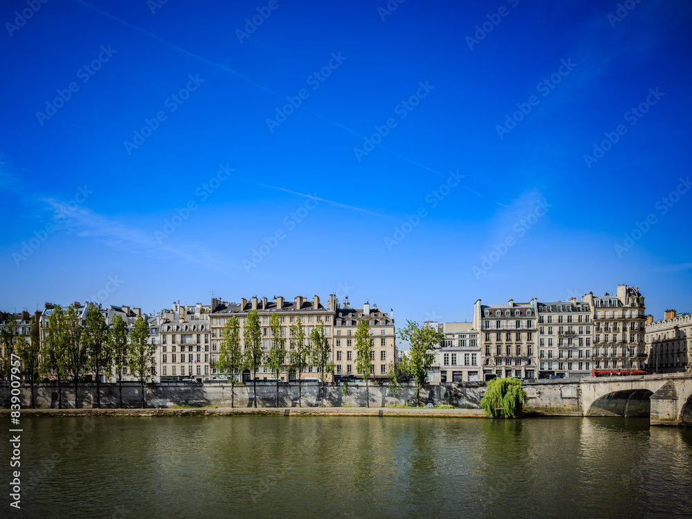 Scenery on the banks of the Seine in Paris Scenery on the banks of the Seine in Paris