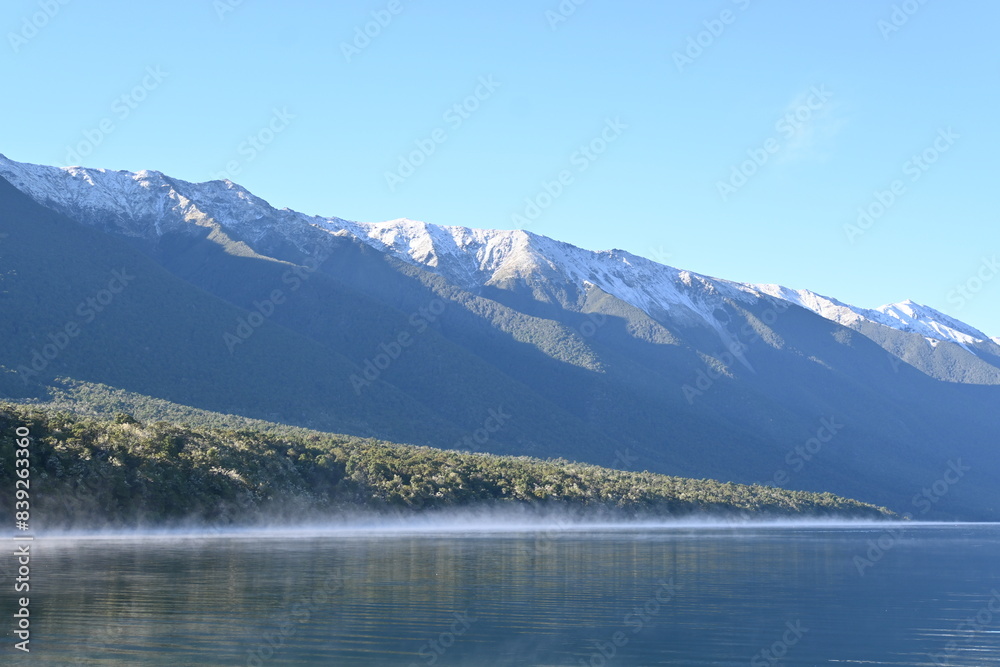 Obraz premium Nelson Lake