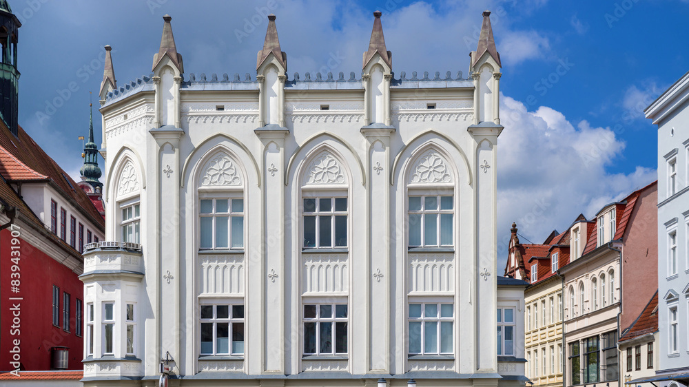 Obraz premium Alte Apotheke am Markt Greifswald entzerrt HD