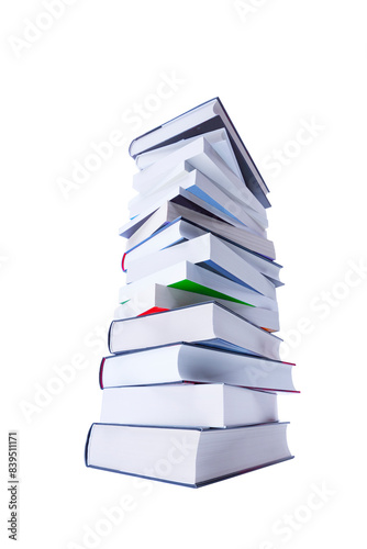 Bücherstapel aus verschiedenen Büchern freigestellt